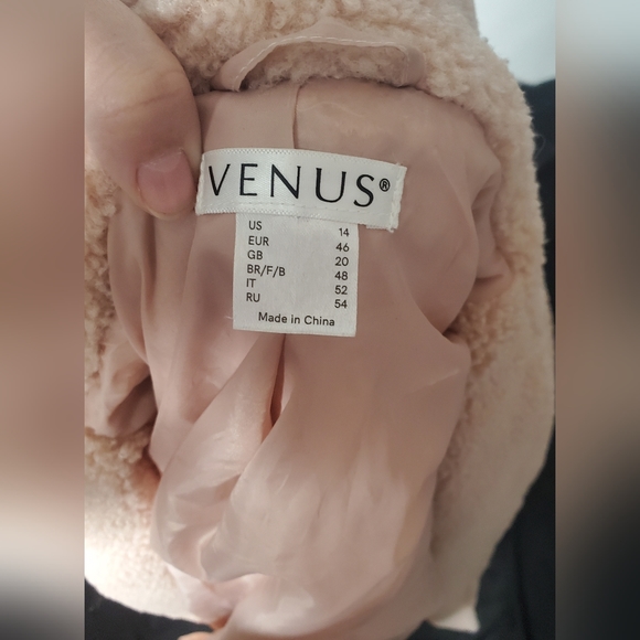 Sherpa Coat - Picture 5 of 5